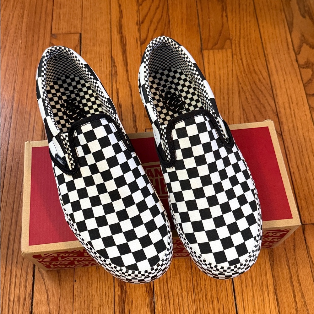 NWB VANS Men’s Authentic Classic Checkerboard - Picture 2 of 12